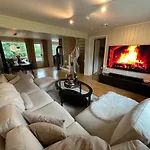 Rostad - With Kitchen And Free Parking Apartament