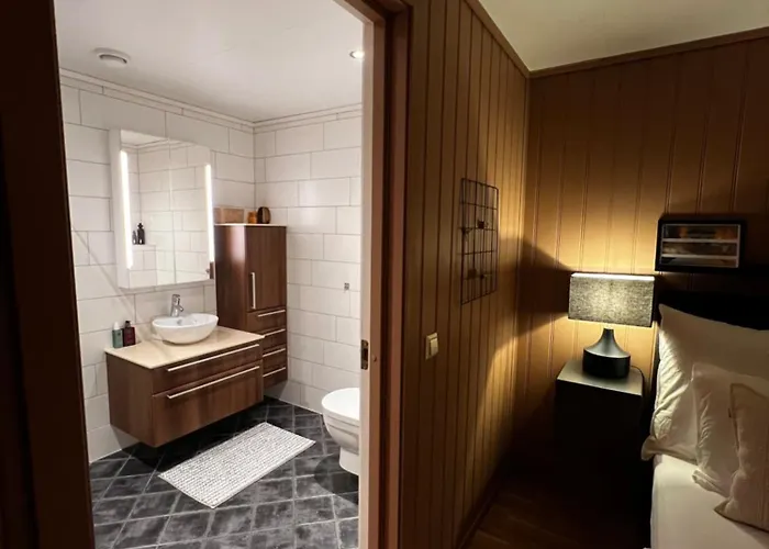 Rostad - With Kitchen And Free Parking Apartman *